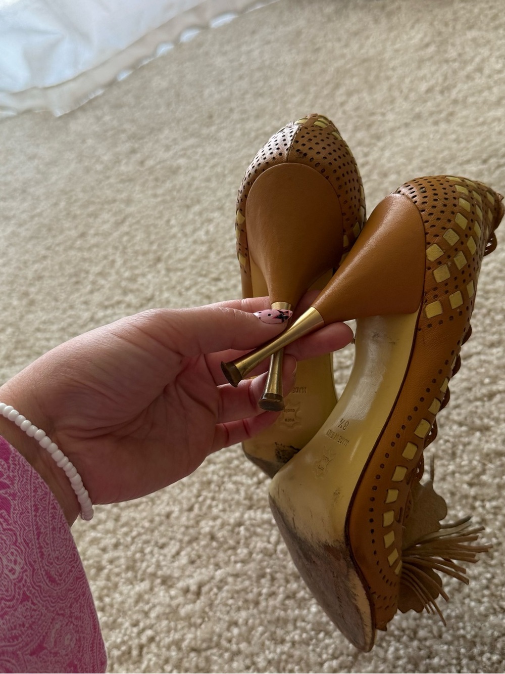 BCBG Max Azria Leather Floral Peep Toe Heels Brown Gold Laser Cut Pumps 8.5 HTF - Picture 6 of 11
